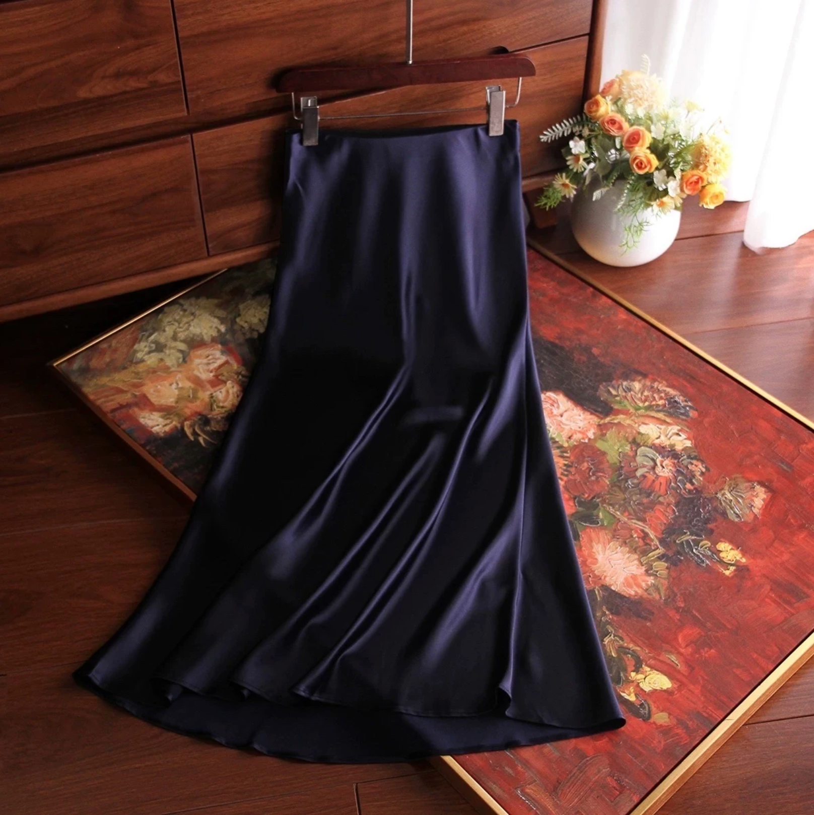 Jupe longue satinée fluide évasée