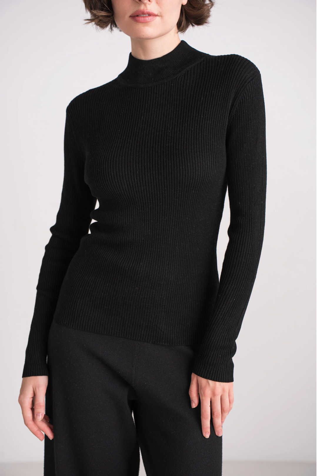 Pull col cheminée en maille côtelé 100% soie